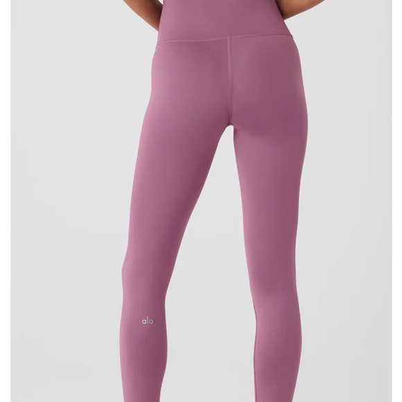 Alo Yoga Airlift Activewear Set - Picture 9 of 9